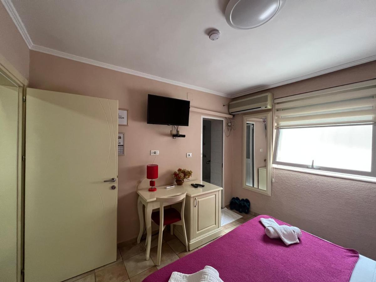 Hotel Bujtina Shqiptare Tirana Exteriér fotografie