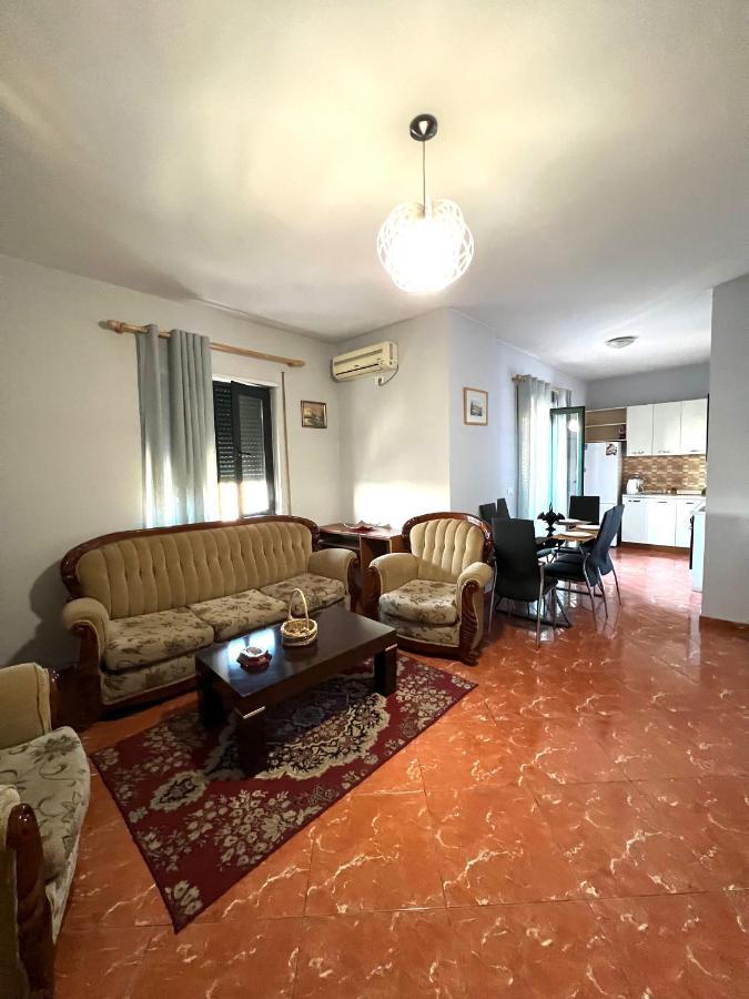 Hotel Bujtina Shqiptare Tirana Exteriér fotografie