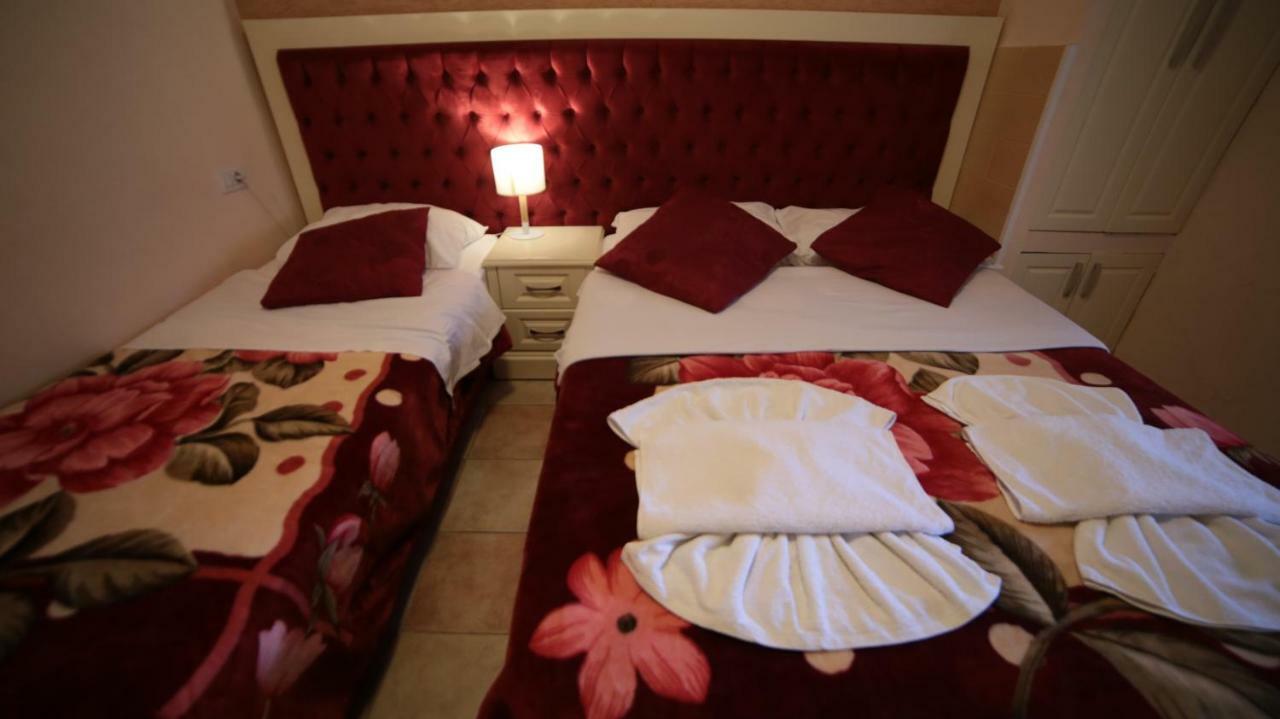 Hotel Bujtina Shqiptare Tirana Exteriér fotografie